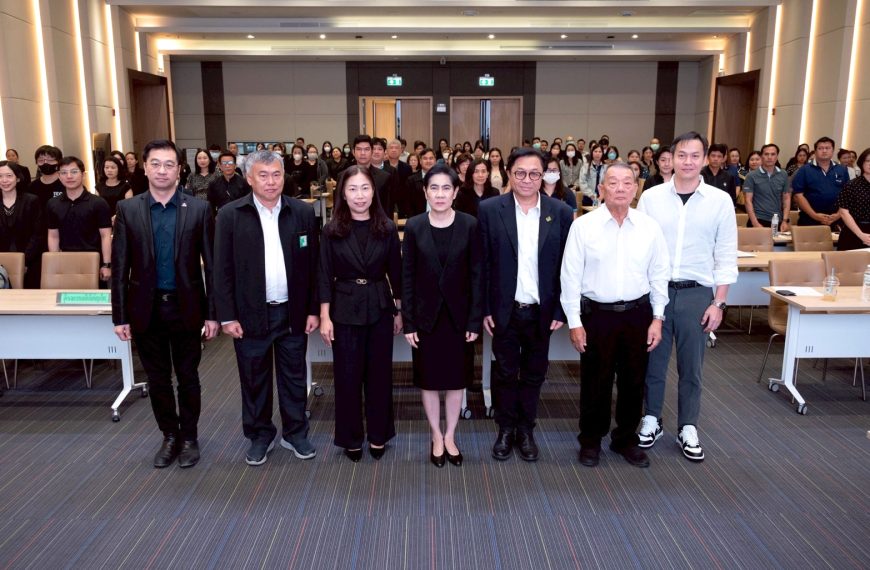 ภก.ศรัณย์ แจ้วจิรา นายกสมาคมผู้ผลิตยาสมุนไพร เข้าร่วมประชุมชี้แจงมาตรฐานการผลิตสมุนไพรตามข้อกำหนด PIC/S